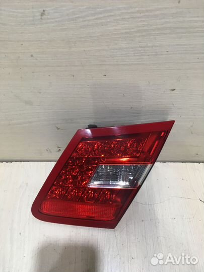 Фонарь задний правый правый Мерседес 212