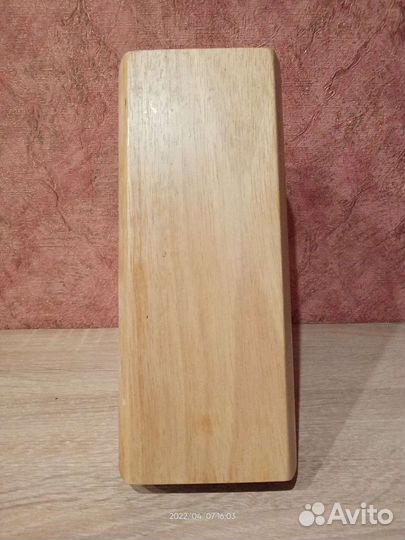 Подставка для кухонных ножей