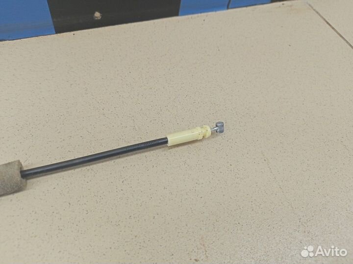 Трос открывания задней двери RAV 4 2013