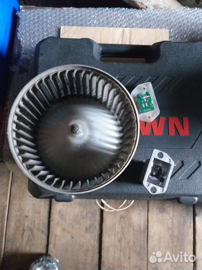 Моторчик отопителя для Nissan X-Trail