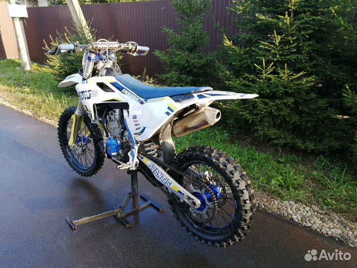Продаётся avantis 300 pro enduro 10мч
