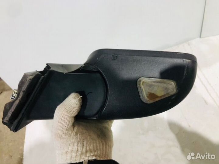 Зеркало правое Ford C-Max 2.0 aoda 2005