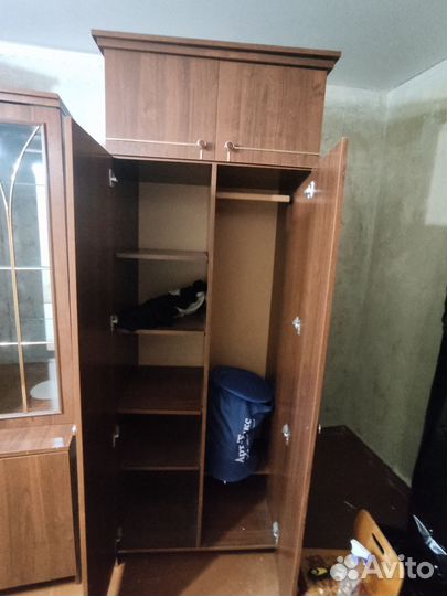 Стенка в гостиную