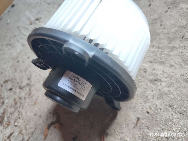 Моторчик отопителя mitsubishi outlander