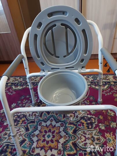 Кресло-стул ивалидное с санитарным оснащением