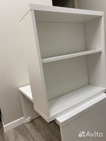 Навесная книжная полка IKEA (бесто)