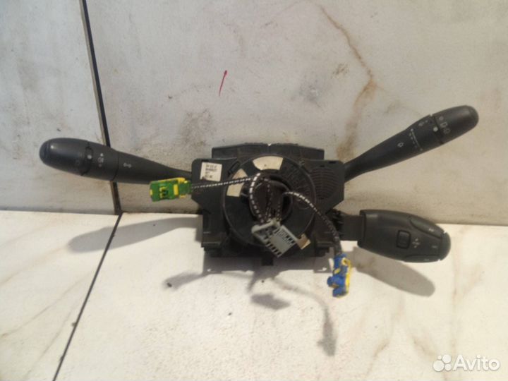 Переключатель подрулевой (стрекоза) Peugeot 206