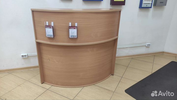 Стойка рецепшн бу