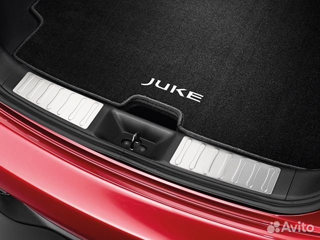 Хром накл. пор. 5-ой двери Nissan juke KE9671K020