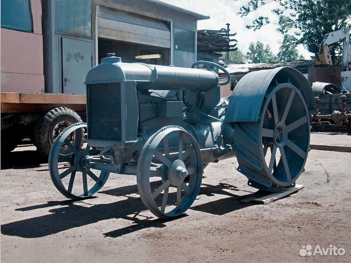 Модель Колёсный трактор Фордзон-Путиловец