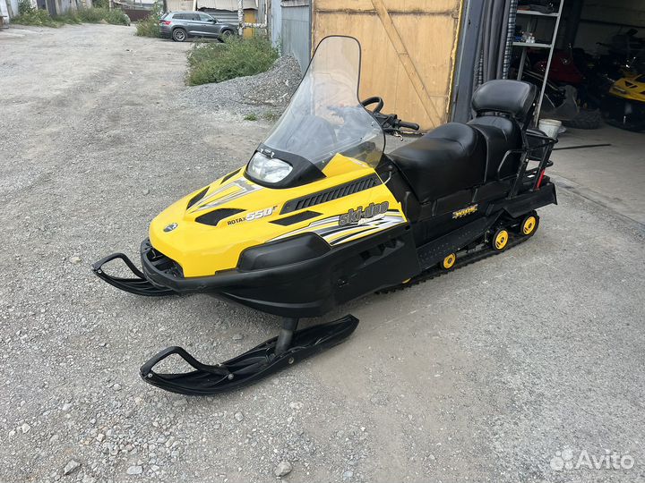 Brp ski-doo skandic 550