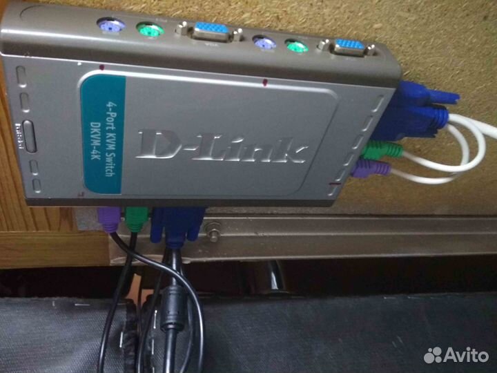 KVM-переключатель D-Link dkvm-4U