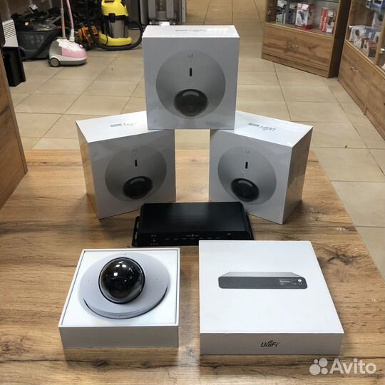 Комплект оборудования UniFi для видеонаблюдения