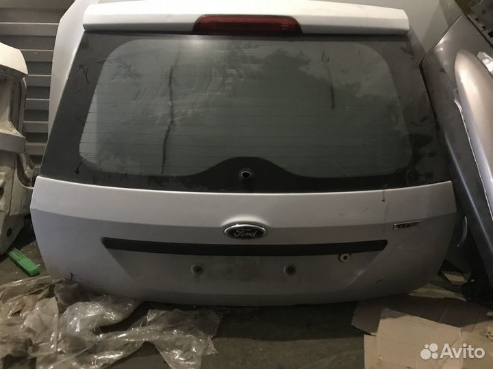 Дверь багажника Форд Фиеста