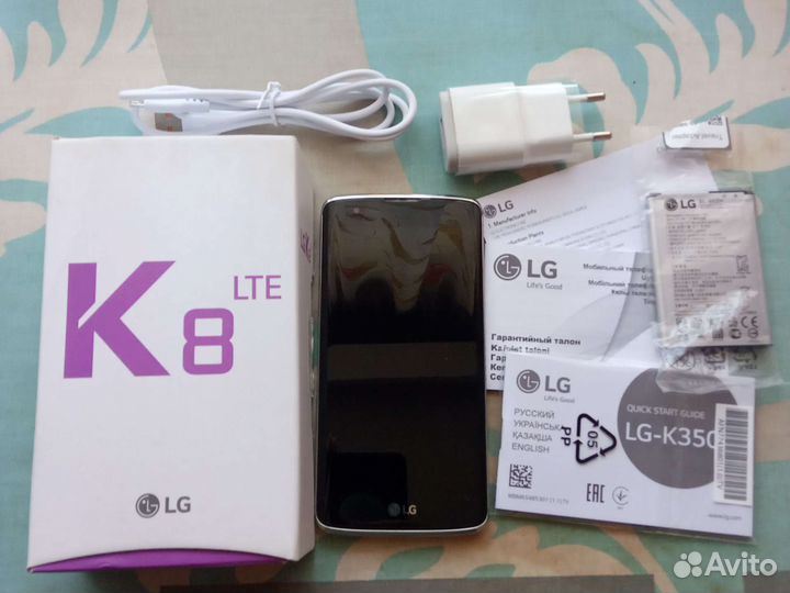 Телефон LG