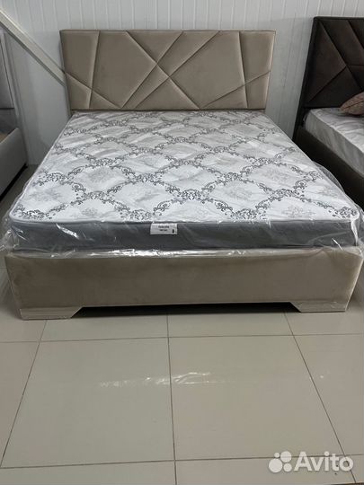 Кровать двухспальная 160 200 новая
