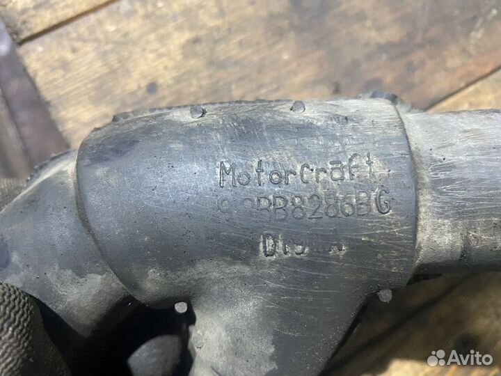 Патрубок охлаждения Ford Mondeo II