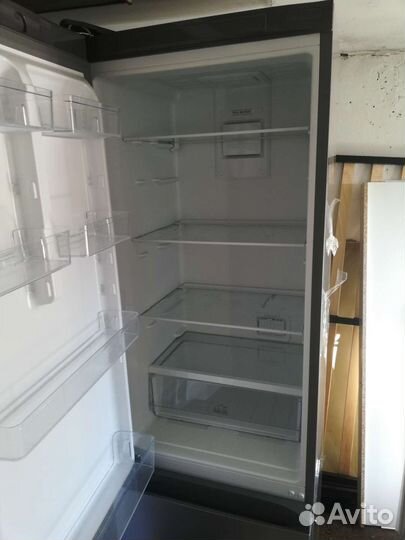 Холодильник hotpoint Ariston