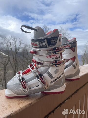 Горнолыжные ботинки 23,5 женские