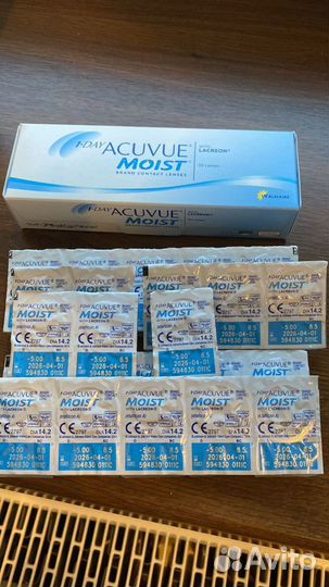 Линзы контактные acuvue moist