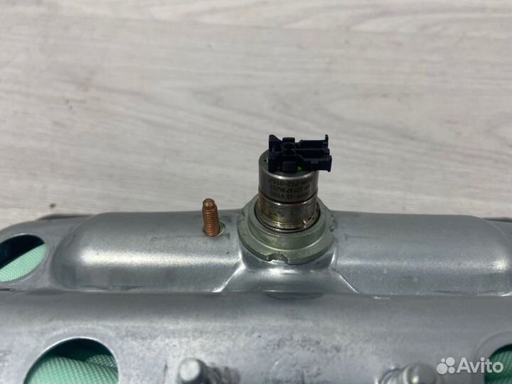 Подушка безопасности (в торпедо) Ford Fusion