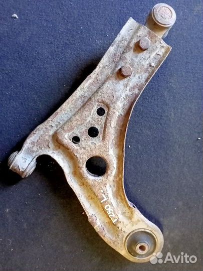 Рычаг подвески передний левый Chevrolet Aveo T 250