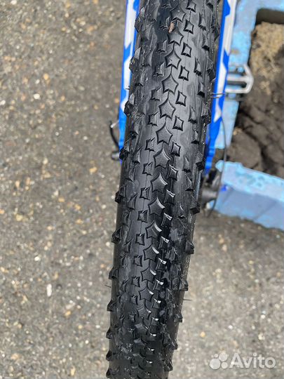 Скоростной велосипед на 29 колесах и 23 раме