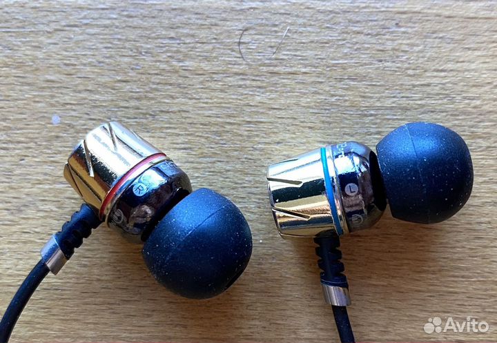 Легенда. Monster Turbine Pro Gold наушники. Hi-End