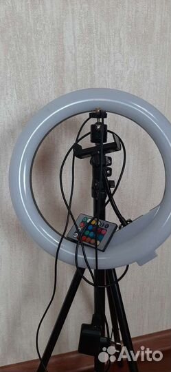 Кольцевая лампа со штативом