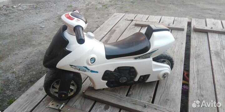 Мотоцикл беговел