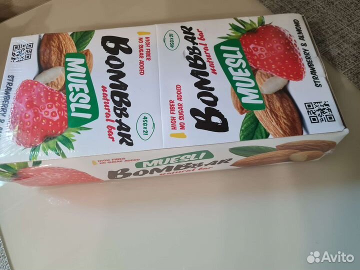 Батончики мюсли bombbar