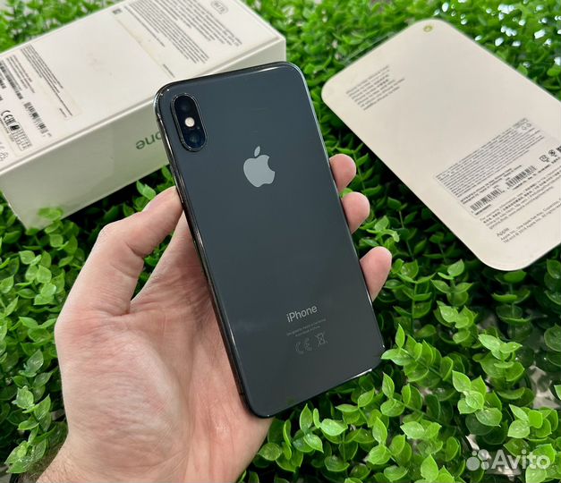 iPhone X, 64 ГБ
