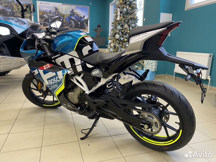 Cfmoto 300 SR (ABS)