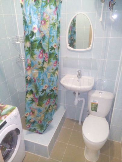 2-к. квартира, 43 м², 1/2 эт.