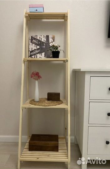 Стеллаж деревянный лестница