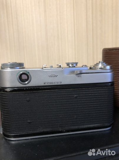 Плёночный фотоаппарат Зоркий 6