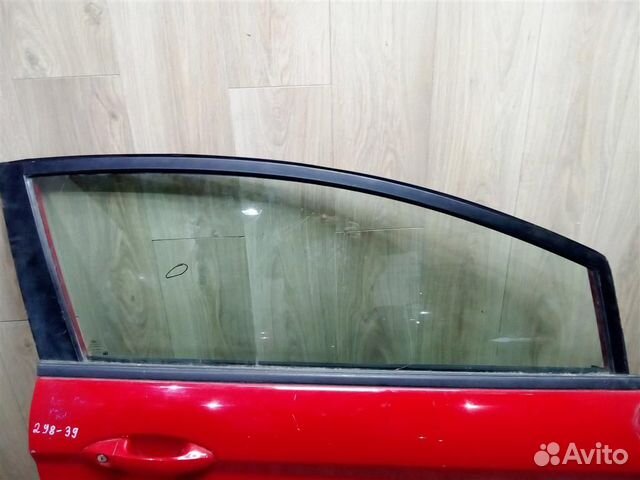 Стекло двери передней правой от Ford Fiesta 2008