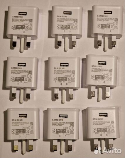 Дорожное зарядное устройство USB Samsung EP-TA200