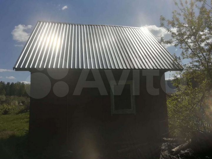 Дом 36 м² на участке 8 сот.