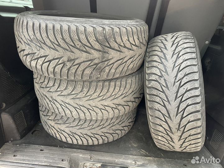 Yokohama 124R 255/55 R18 100