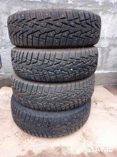 Maxxis ArcticTrekker NP3 17.5/70 R14 88H