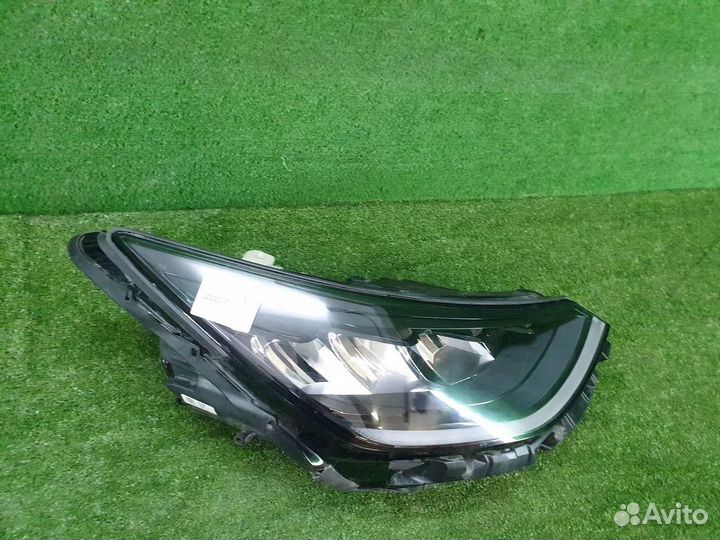 Фара правая Hyundai Sonata
