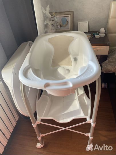 Пеленальный столик с ванночкой cam