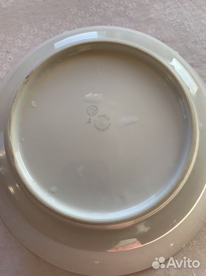 Тарелки и блюда