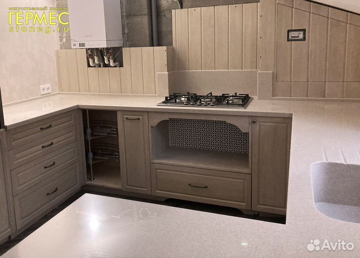 Столешница для кухни со стеновой из камня m2