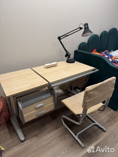 Растущая парта и стул деми