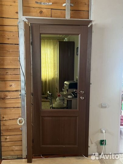 Продается межкомнатная дверь 200*80( без стекла)