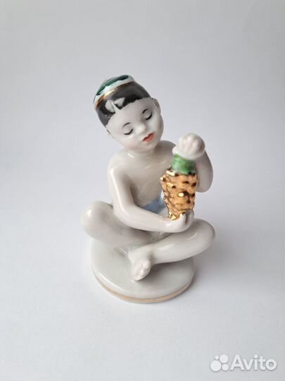 Фарфоровая статуэтка, лфз