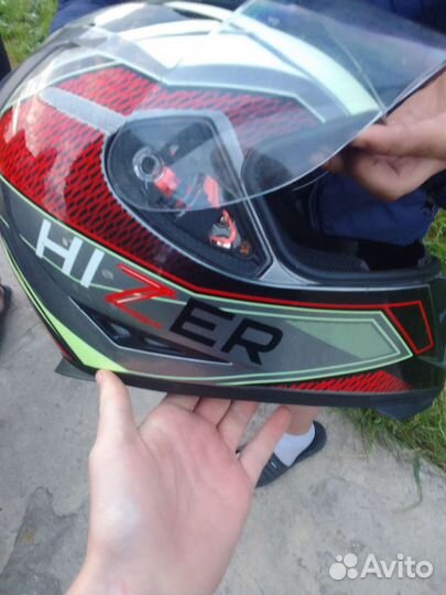 Шлем hizer