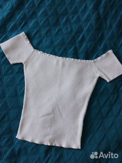 Топ со спущенными плечами